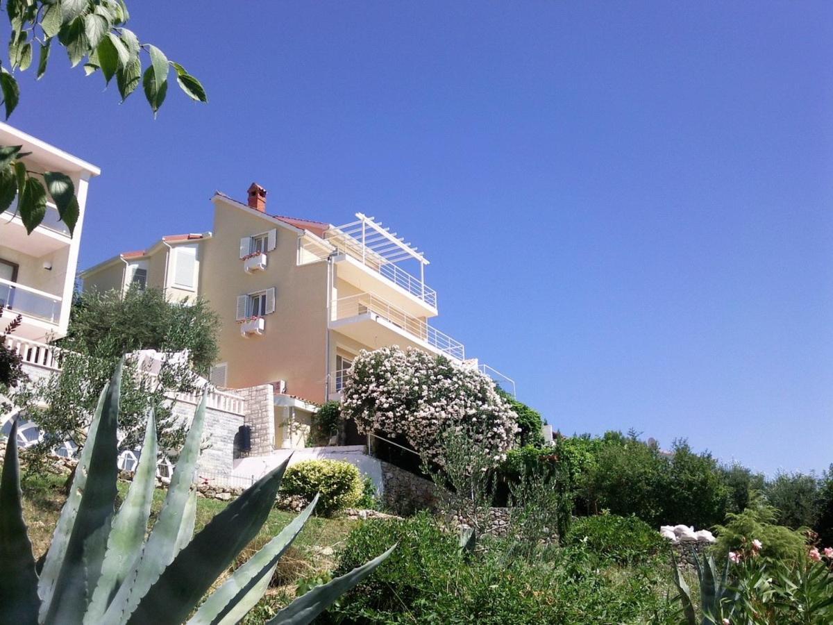 Apartments Boris Omiš Exterior foto